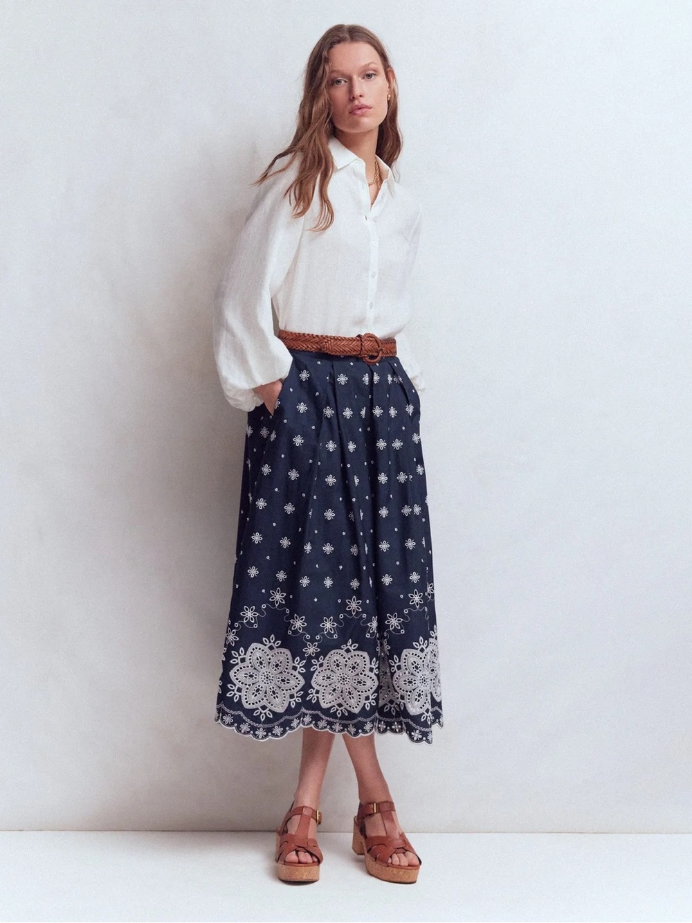 NWT Boden Verity Navy Embroidered Midi Skirt // Sz 16-18